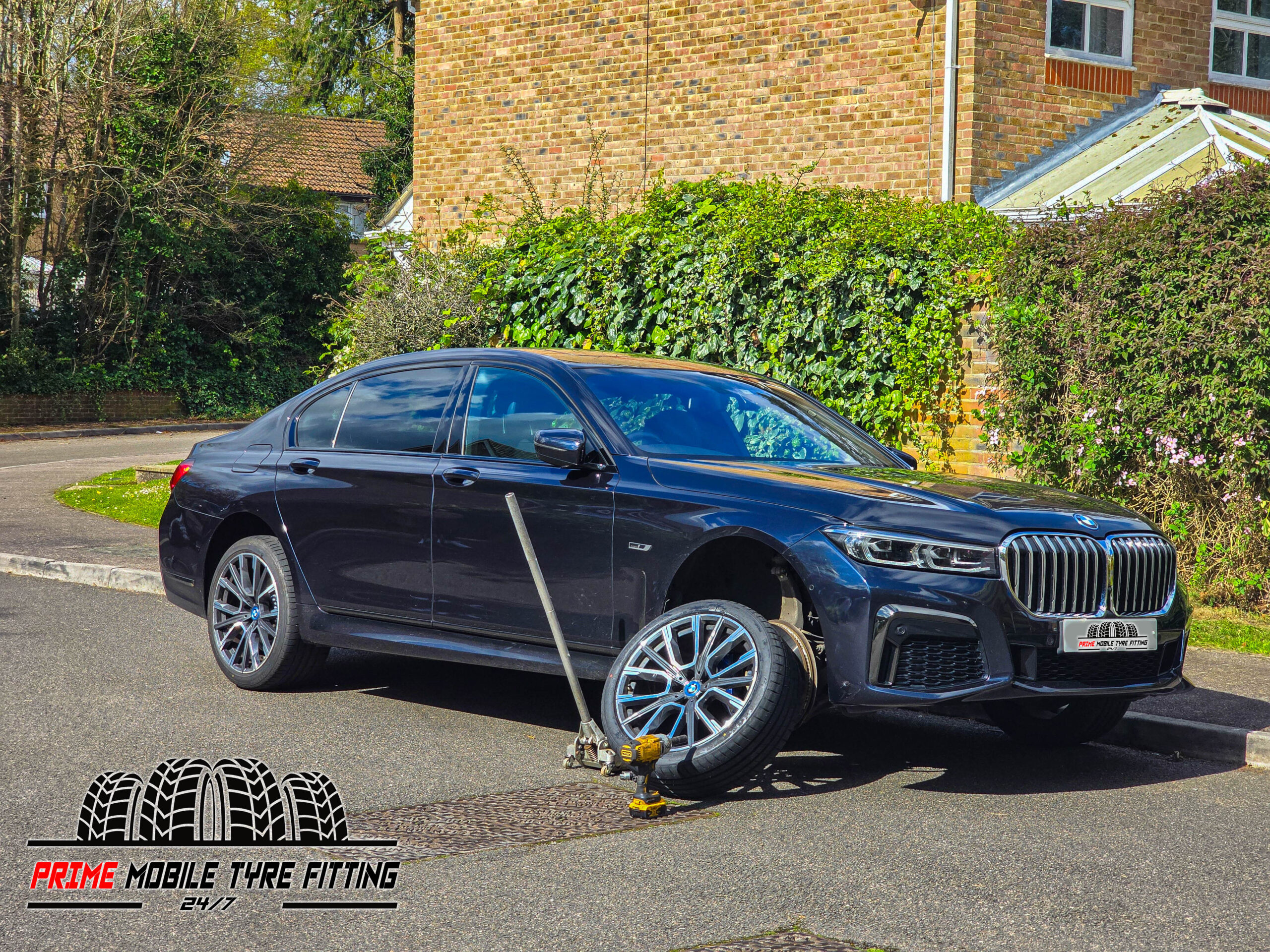 Mobile tyre fitter in Woking