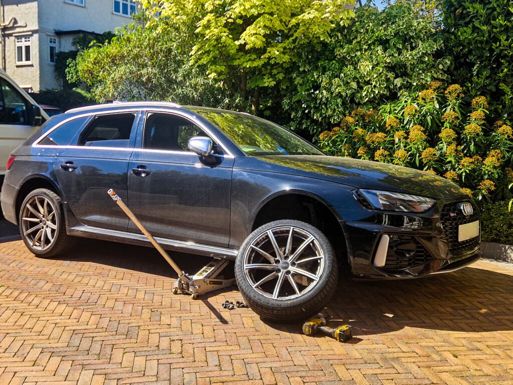 Spare Tyre Replacement at Your Roadside Location