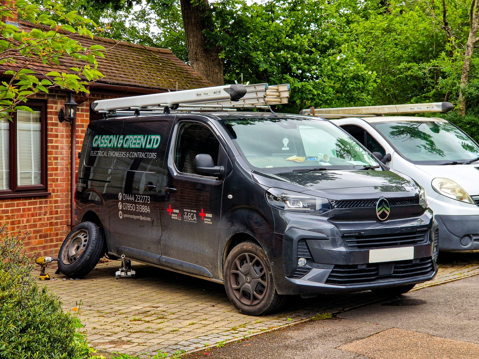 Mobile Fleet Tyre Support That Keeps Vans Moving