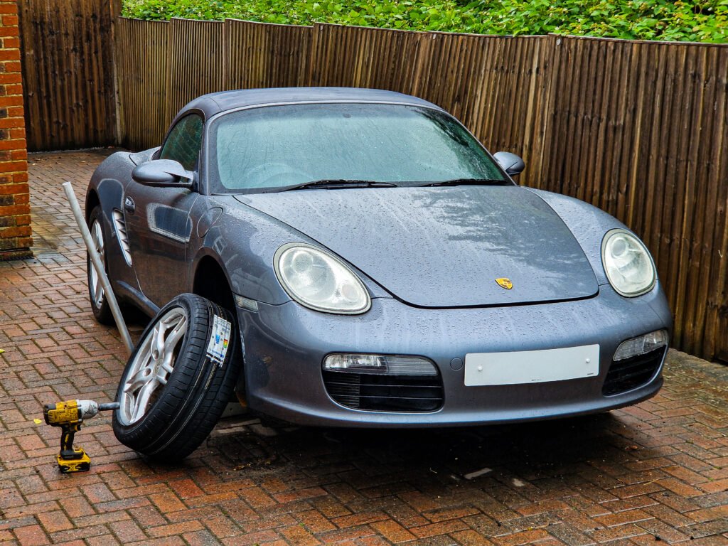 Can You Drive on a Flat Tyre? The Safe Answer